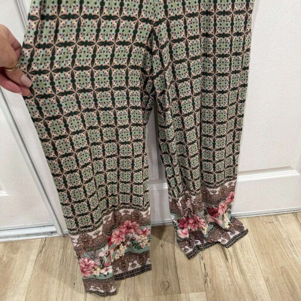 Farm Rio Honolulu Jumpsuit Multicolor
Patterned jumpsuit - Picture 4 of 10